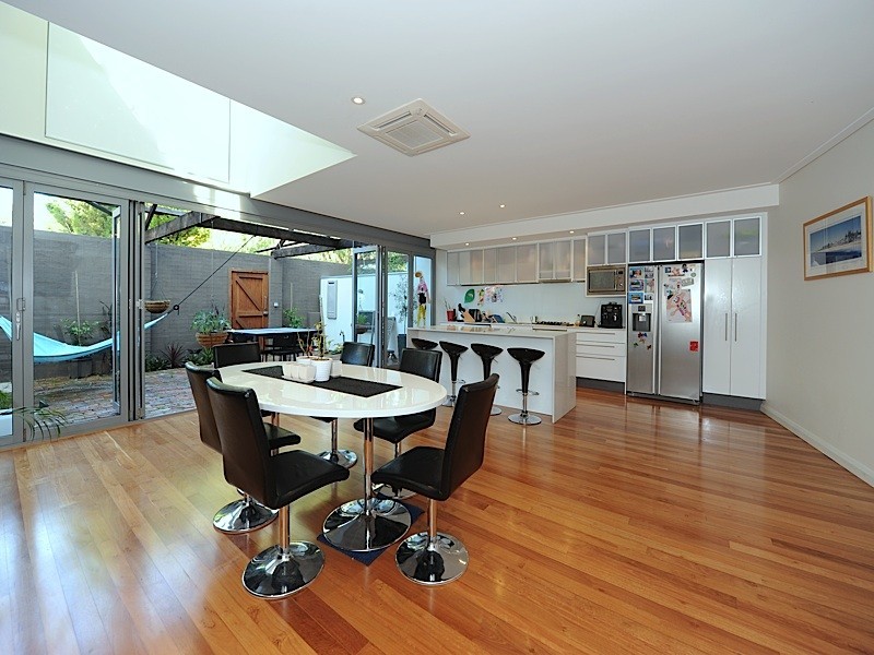 6/44 Barnfield Road, Claremont WA 6010