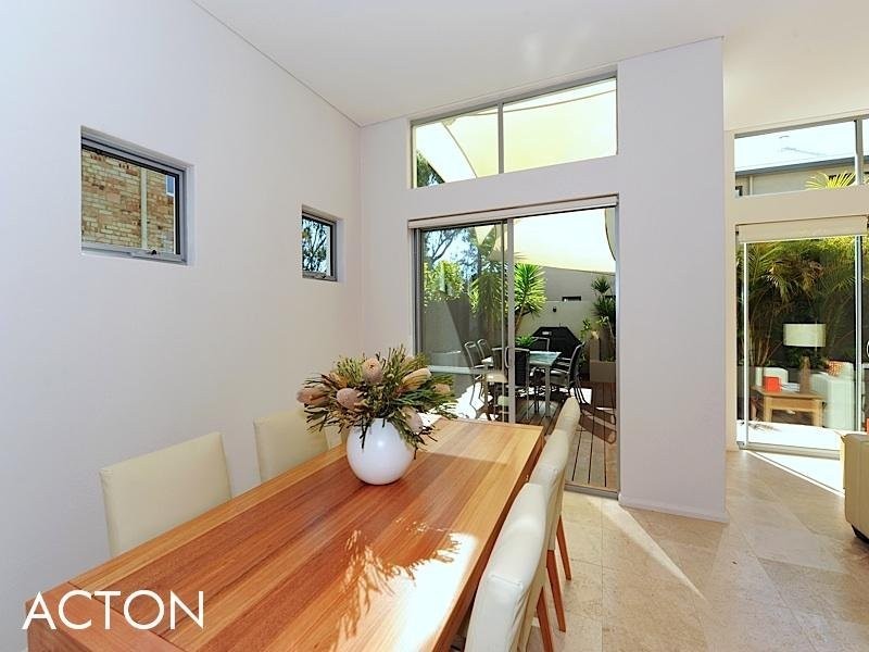 28 Gibney Street, Cottesloe WA 6011