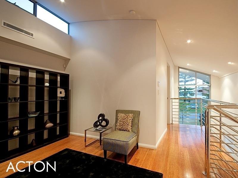 28 Gibney Street, Cottesloe WA 6011