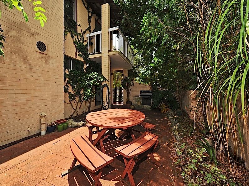 14B Reservoir Close, Mosman Park WA 6012