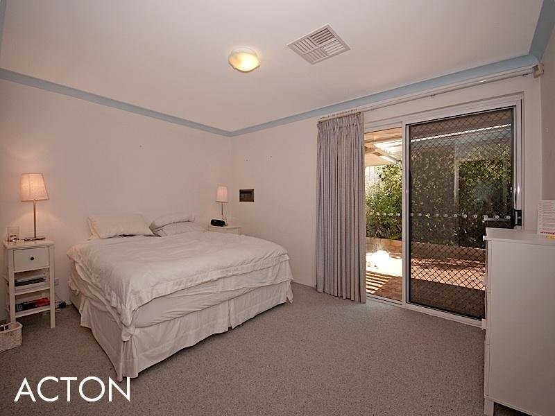 15 Minora Road, Dalkeith WA 6009