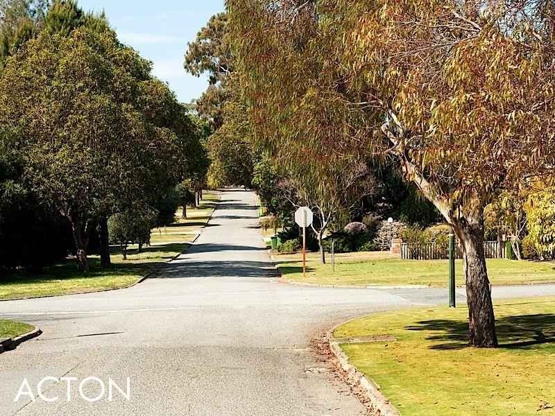 15 Minora Road, Dalkeith WA 6009