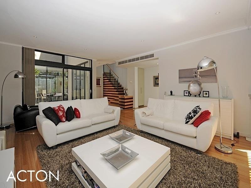 24 Lupin Hill Grove, Nedlands WA 6009