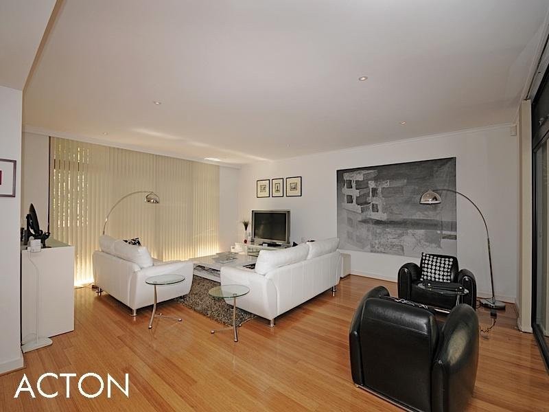 24 Lupin Hill Grove, Nedlands WA 6009