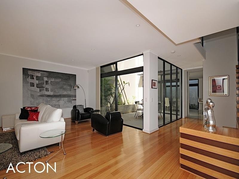 24 Lupin Hill Grove, Nedlands WA 6009