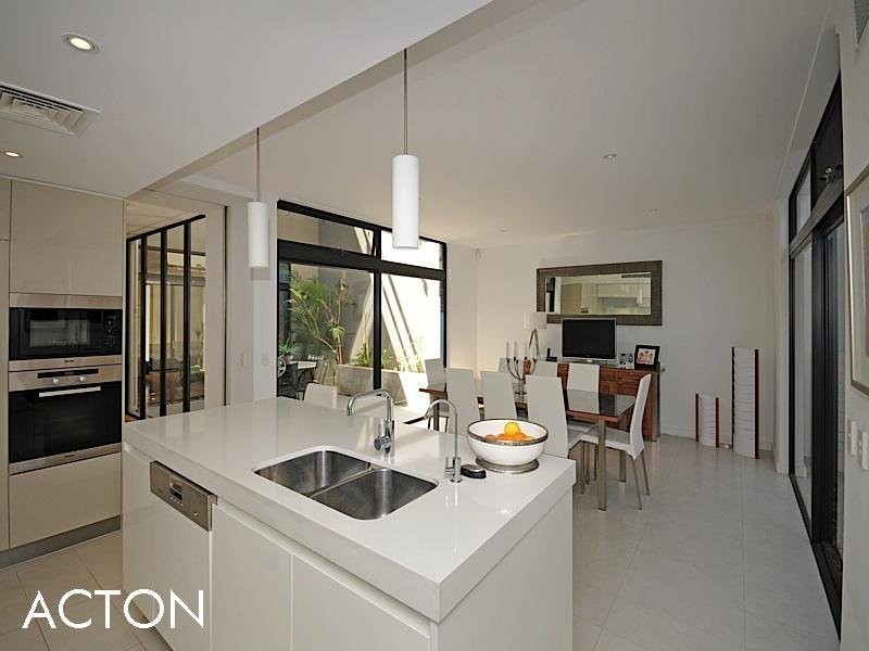 24 Lupin Hill Grove, Nedlands WA 6009