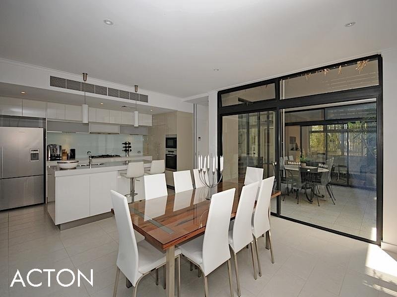 24 Lupin Hill Grove, Nedlands WA 6009