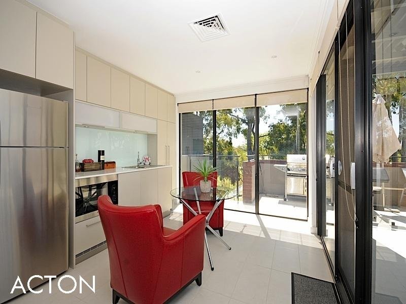 24 Lupin Hill Grove, Nedlands WA 6009