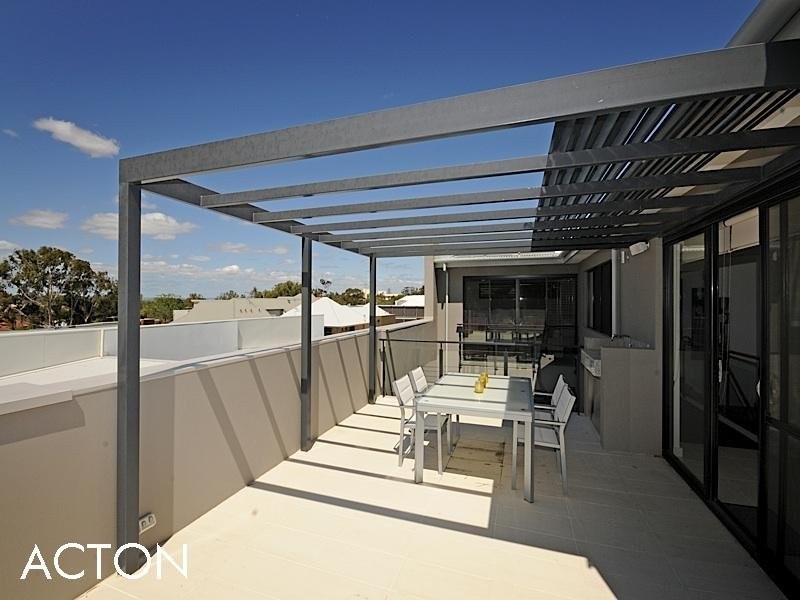 24 Lupin Hill Grove, Nedlands WA 6009