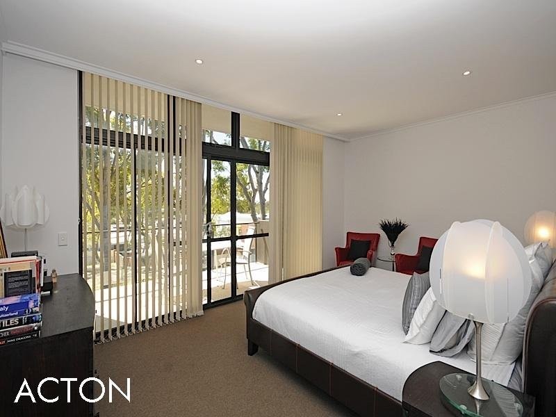 24 Lupin Hill Grove, Nedlands WA 6009