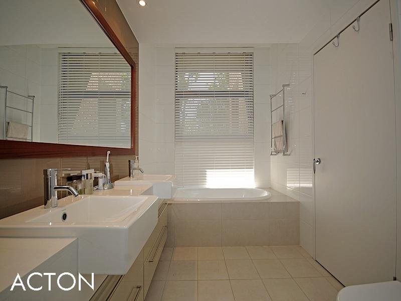 24 Lupin Hill Grove, Nedlands WA 6009