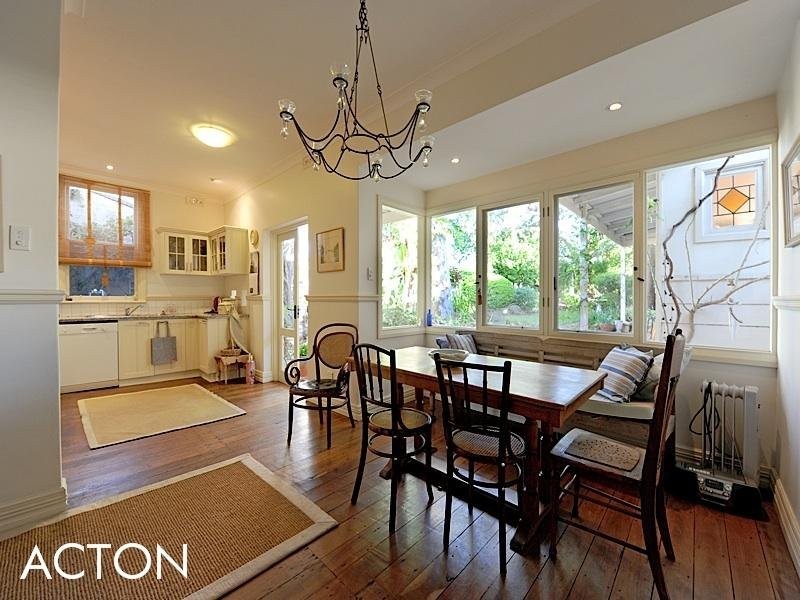 14 Barnfield Road, Claremont WA 6010