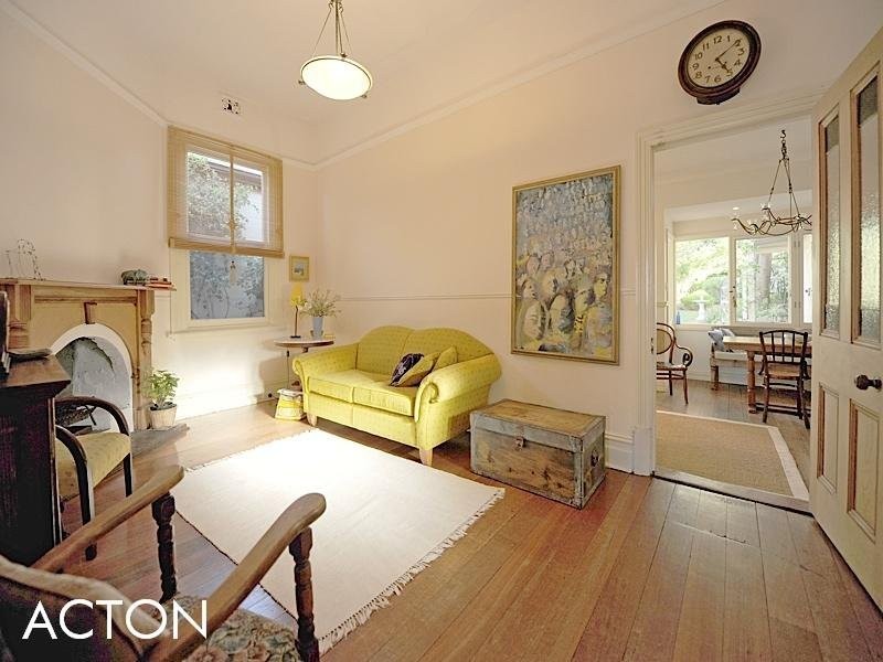 14 Barnfield Road, Claremont WA 6010