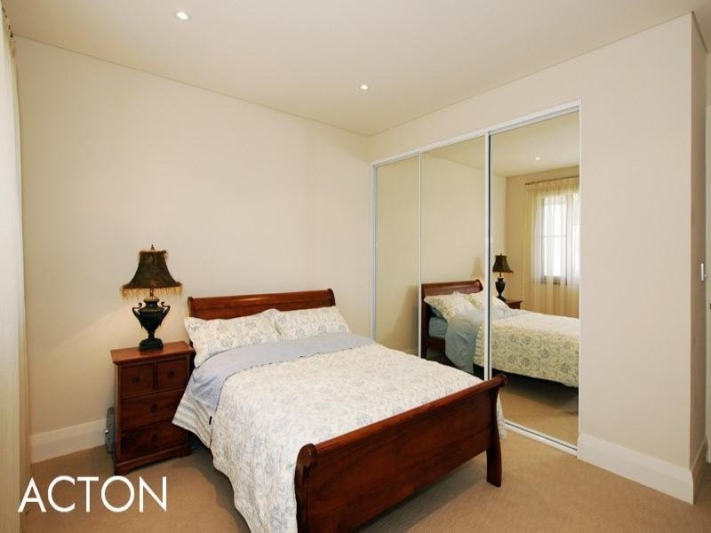 16 Reginald Street, Cottesloe WA 6011