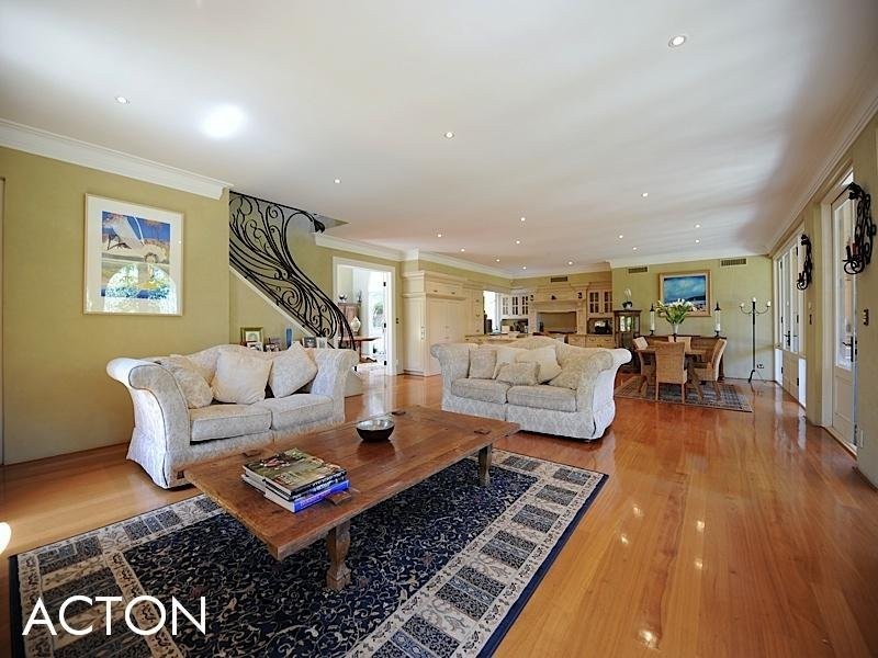 40 Saddington Crescent, Mosman Park WA 6012