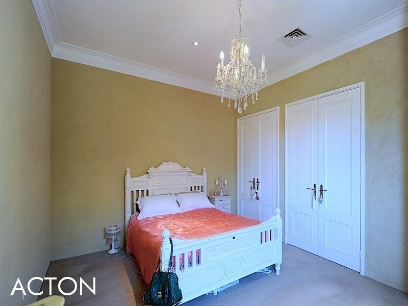 40 Saddington Crescent, Mosman Park WA 6012