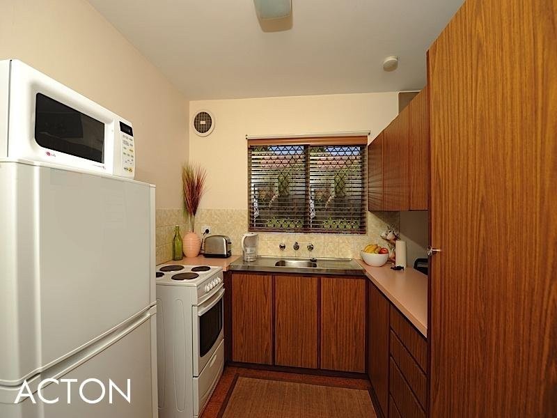 4/453 Stirling Highway, Cottesloe WA 6011