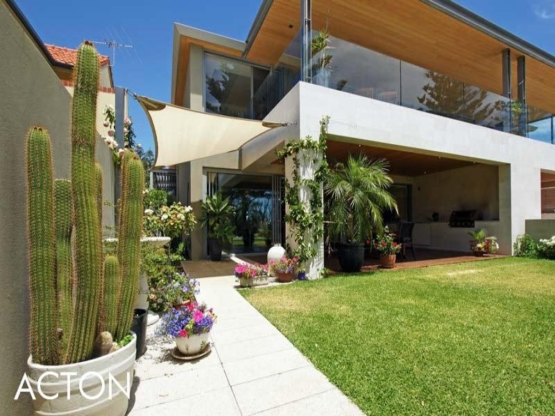 1/7 Pearse Street, Cottesloe WA 6011