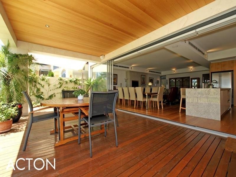 1/7 Pearse Street, Cottesloe WA 6011