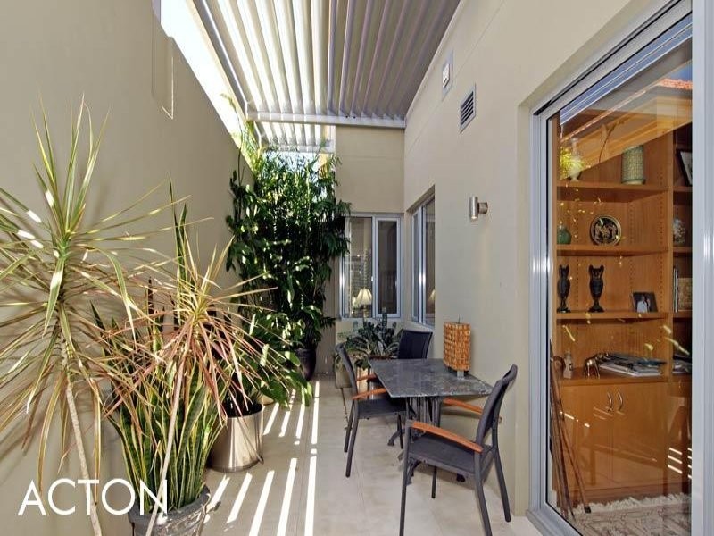 1/7 Pearse Street, Cottesloe WA 6011