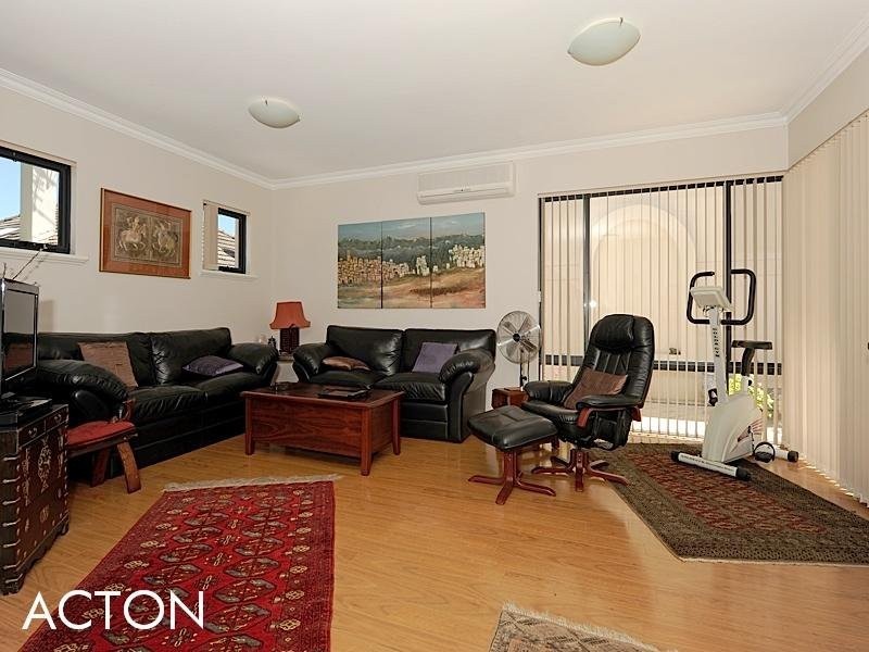 2/24 St Leonards Street, Mosman Park WA 6012