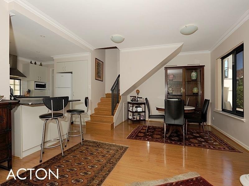 2/24 St Leonards Street, Mosman Park WA 6012