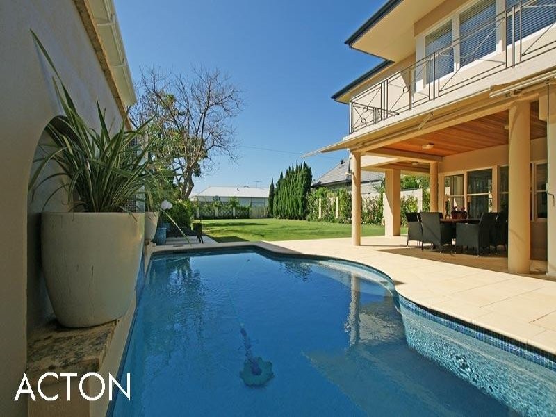 31 Philip Road, Dalkeith WA 6009