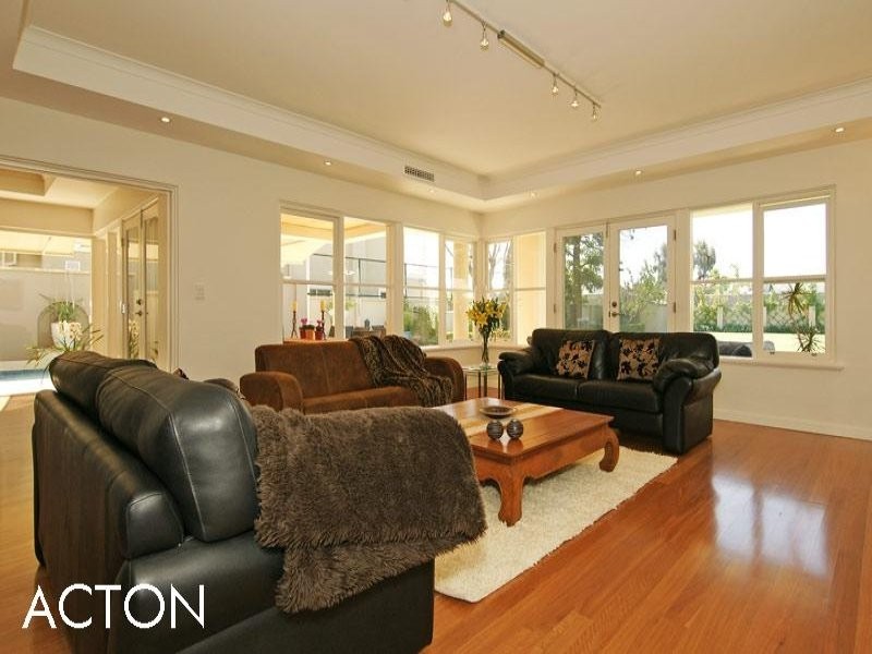 31 Philip Road, Dalkeith WA 6009