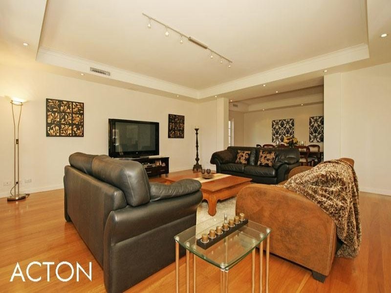 31 Philip Road, Dalkeith WA 6009