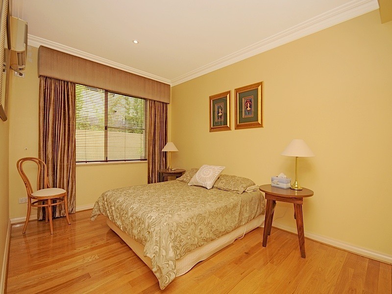 24 Vlamingh Parade, Mosman Park WA 6012
