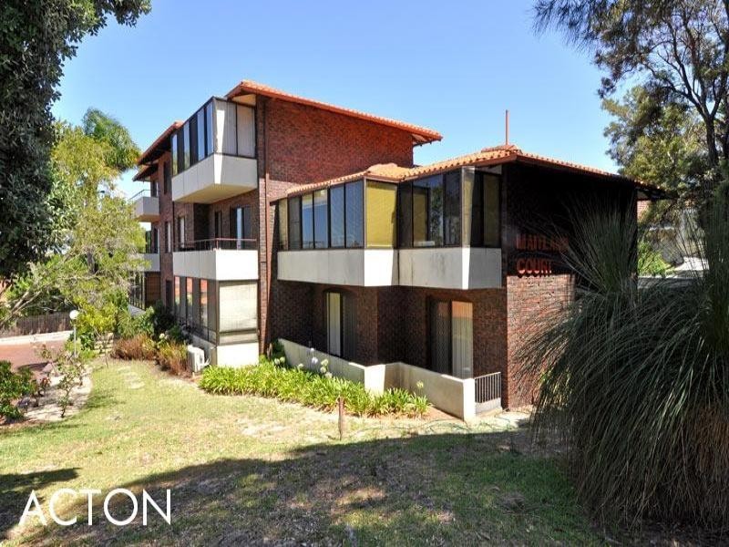 2/6 McNamara Way, Cottesloe WA 6011