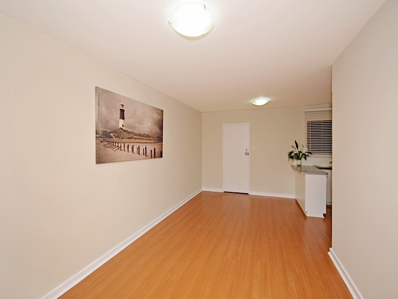 2/6 McNamara Way, Cottesloe WA 6011