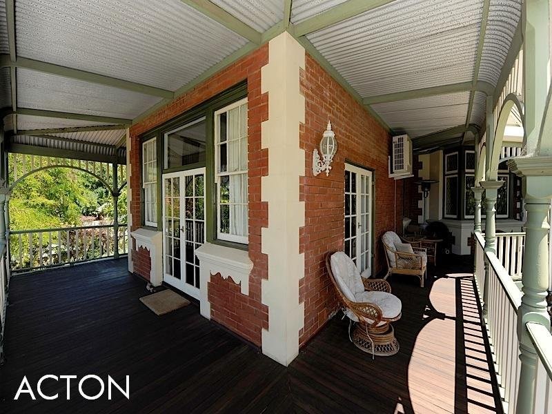 56 Harvest Road, North Fremantle WA 6159