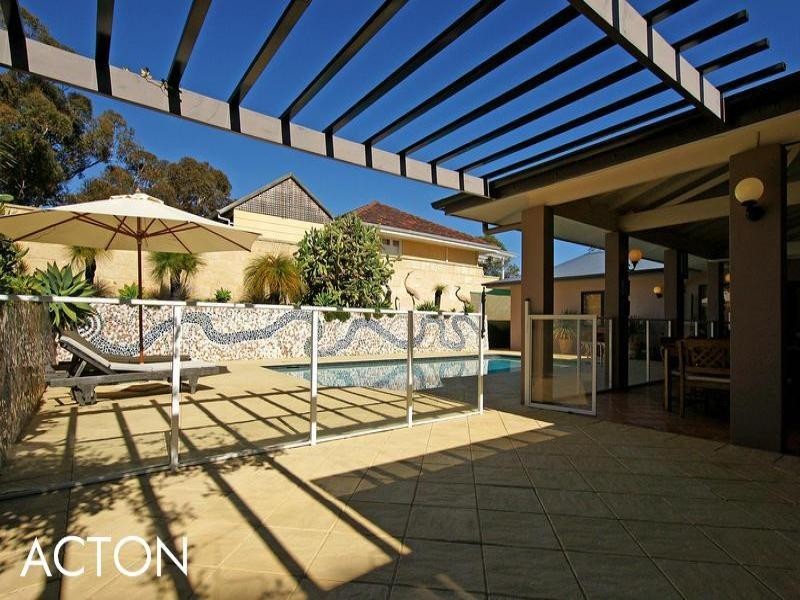 44 Johnston Street, Peppermint Grove WA 6011