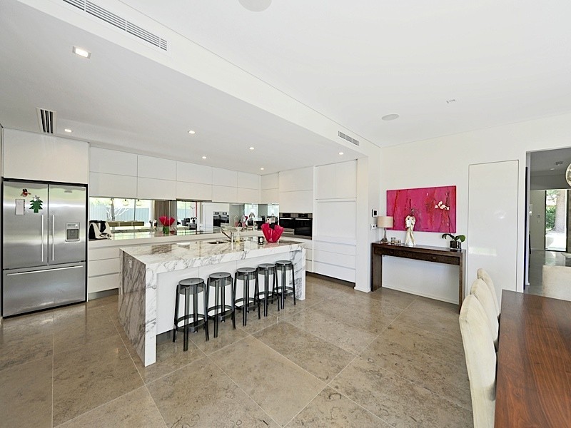 2 Nailsworth Street, Cottesloe WA 6011