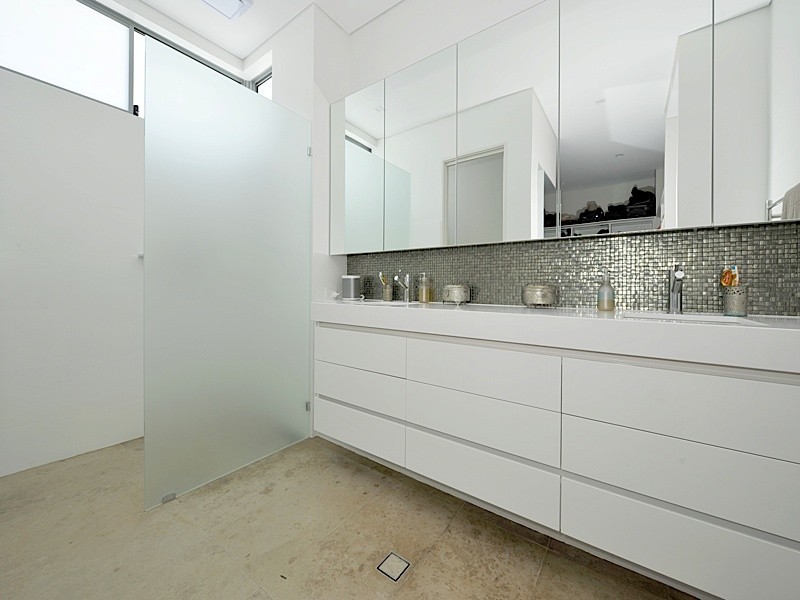 2 Nailsworth Street, Cottesloe WA 6011