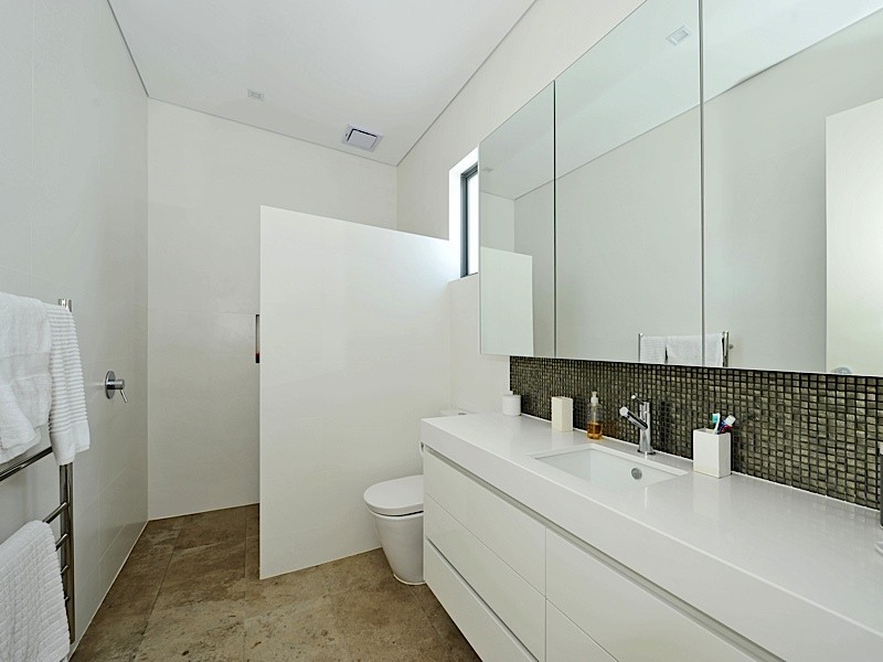 2 Nailsworth Street, Cottesloe WA 6011