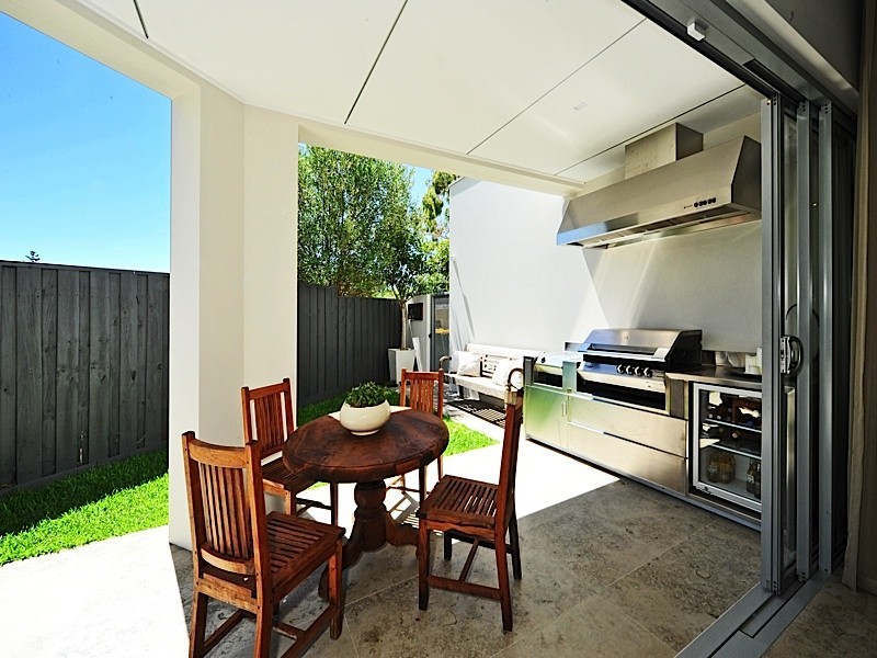 2 Nailsworth Street, Cottesloe WA 6011