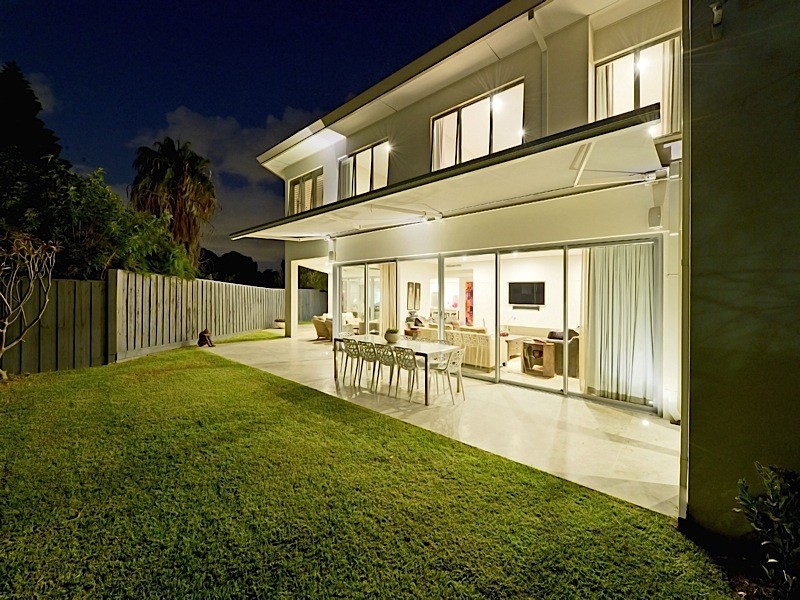 2 Nailsworth Street, Cottesloe WA 6011