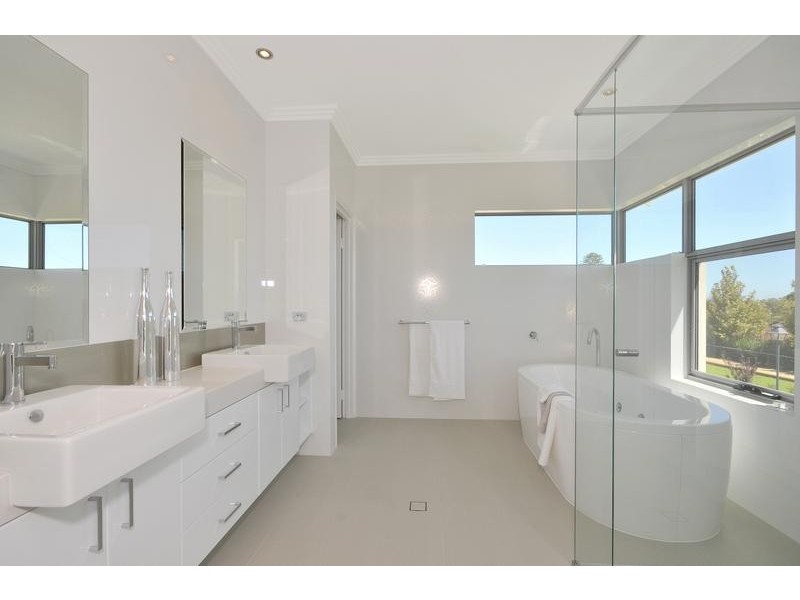 6A Devon Road, Swanbourne WA 6010