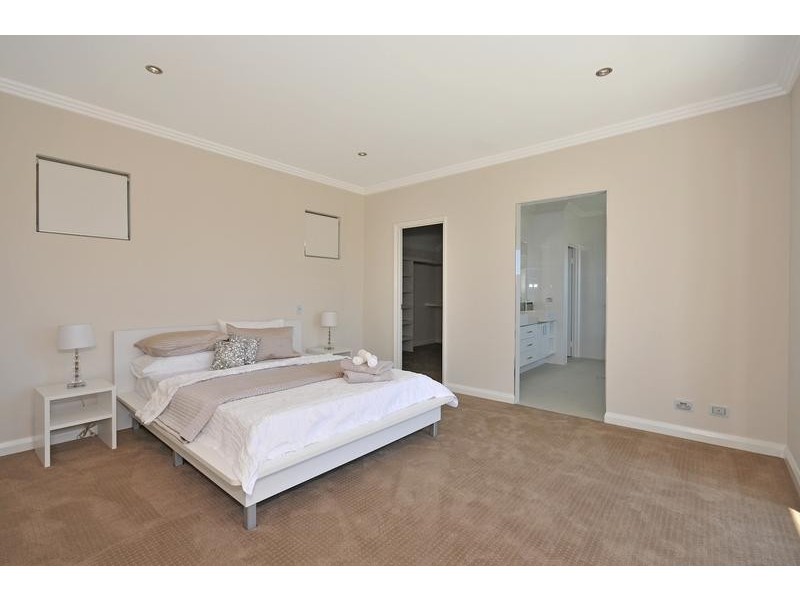 6A Devon Road, Swanbourne WA 6010