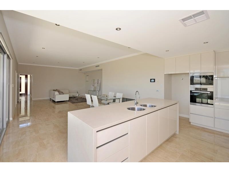 6A Devon Road, Swanbourne WA 6010