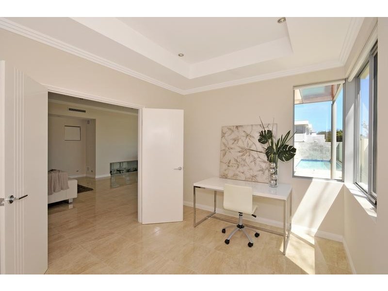 6A Devon Road, Swanbourne WA 6010