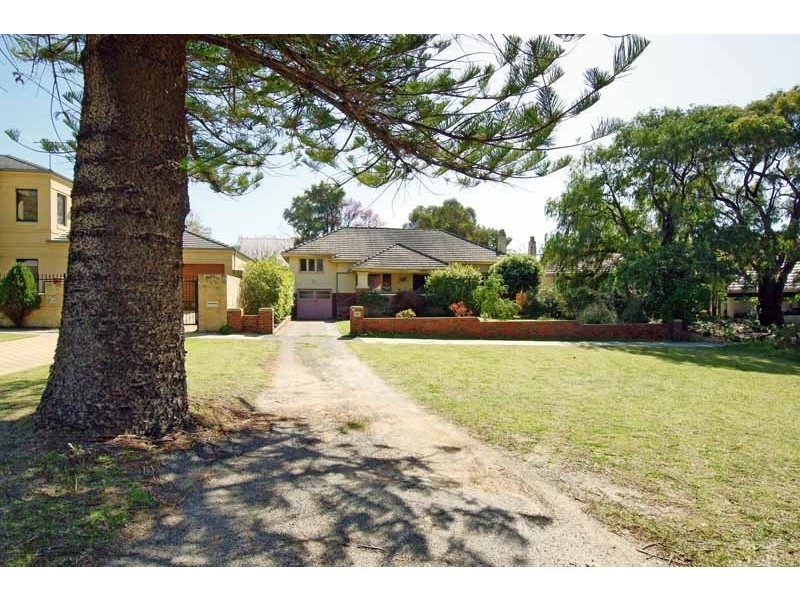 36 Pearse Street, Cottesloe WA 6011