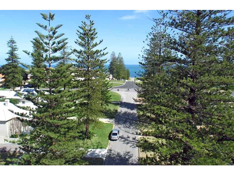 36 Pearse Street, Cottesloe WA 6011