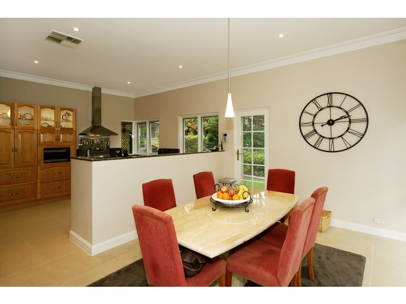 16 Wood Street, Swanbourne WA 6010