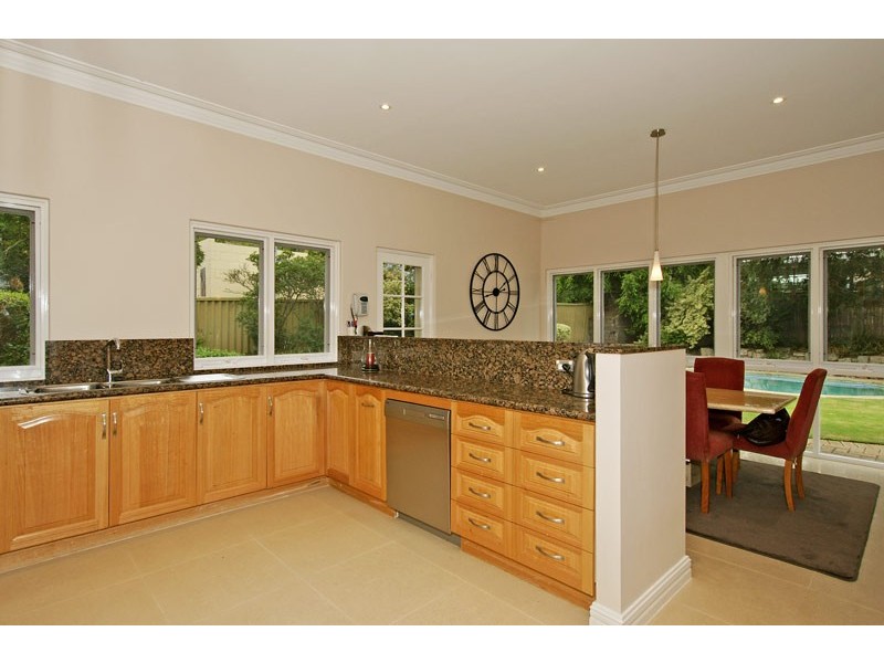 16 Wood Street, Swanbourne WA 6010