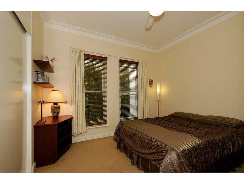16 Wood Street, Swanbourne WA 6010