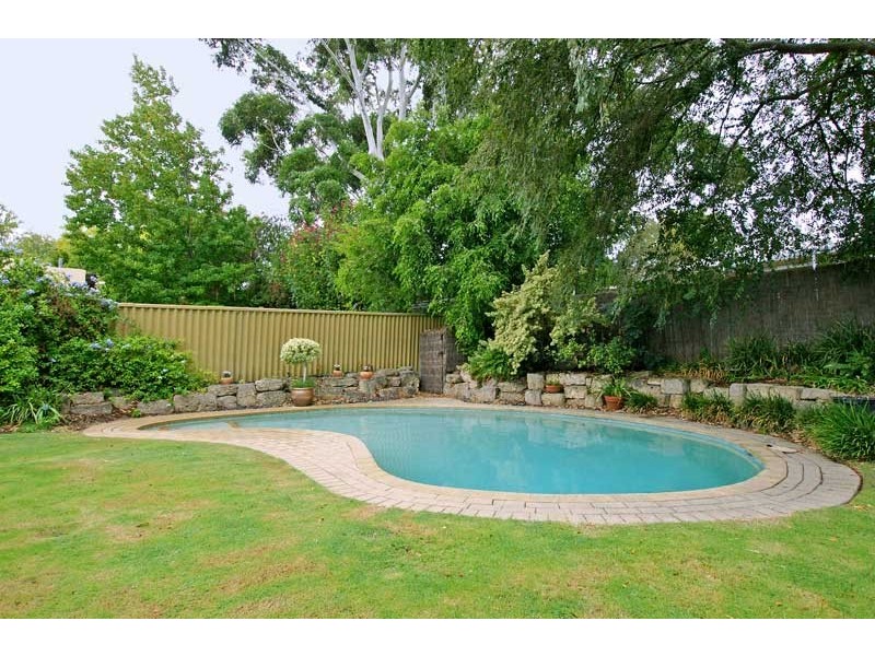 16 Wood Street, Swanbourne WA 6010