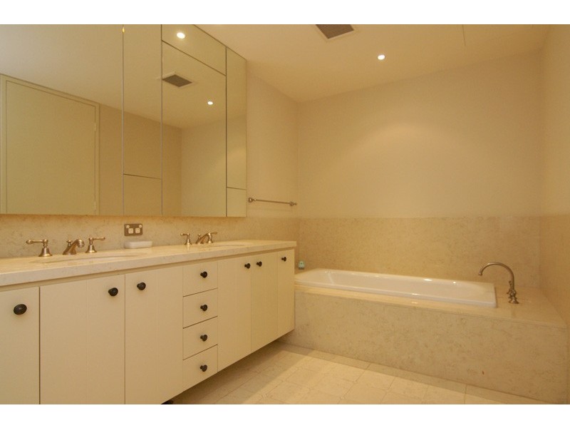 20/1 Corkhill Street, North Fremantle WA 6159